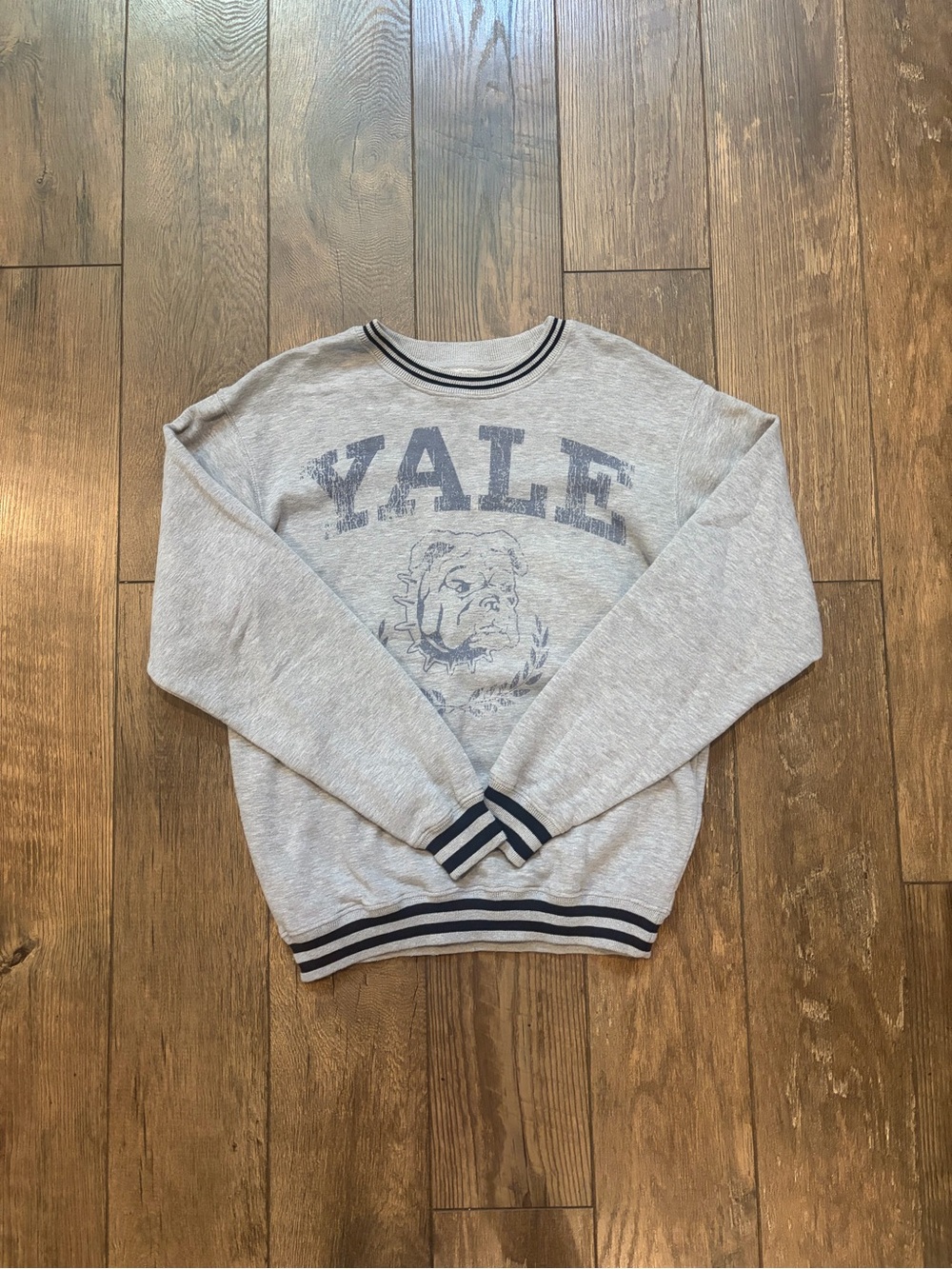 Gray Crewneck Sweater with Bulldog Graphic